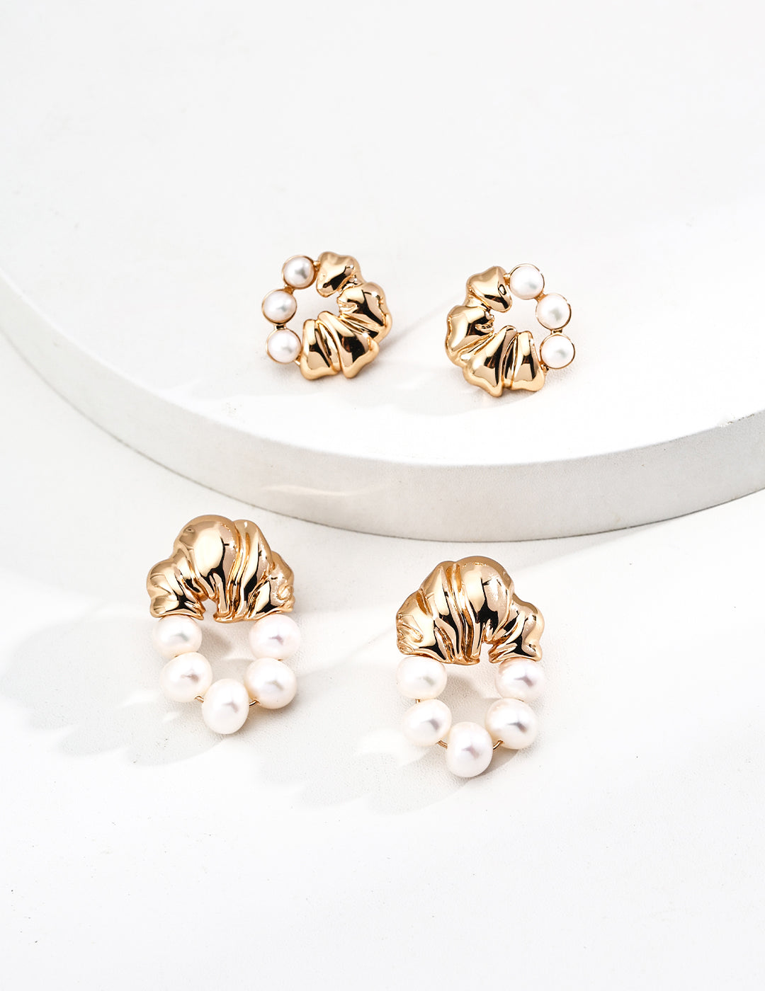 Elegant S925 Sterling Silver Vintage Pearl Earrings with Golden Shell Charm – Classic & Modern Dangle Jewelry for Women