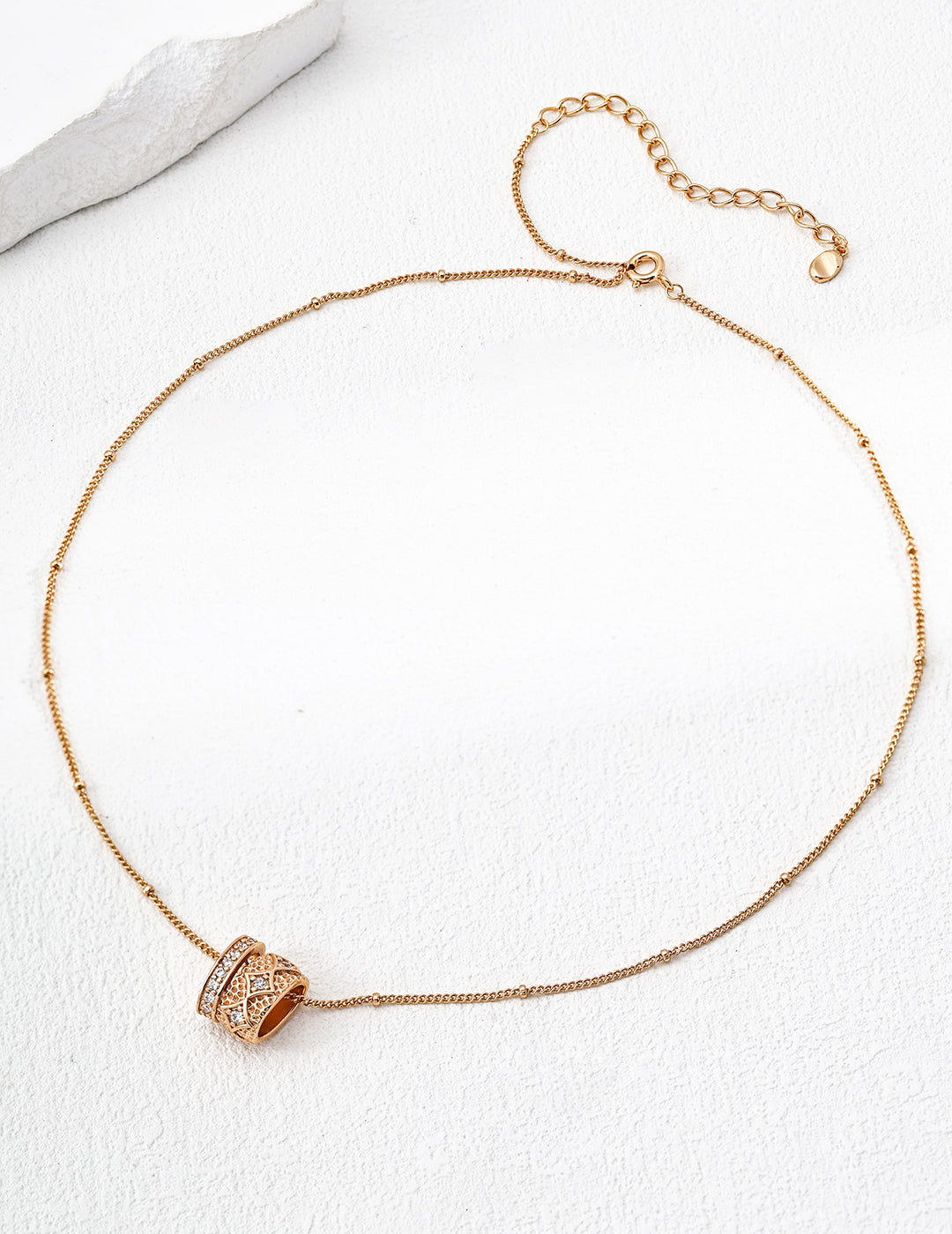 Vintage S925 Sterling Silver Zircon Pendant Necklace – Elegant Textured Design with Sparkling Zircon Accents, Adjustable Chain for Women