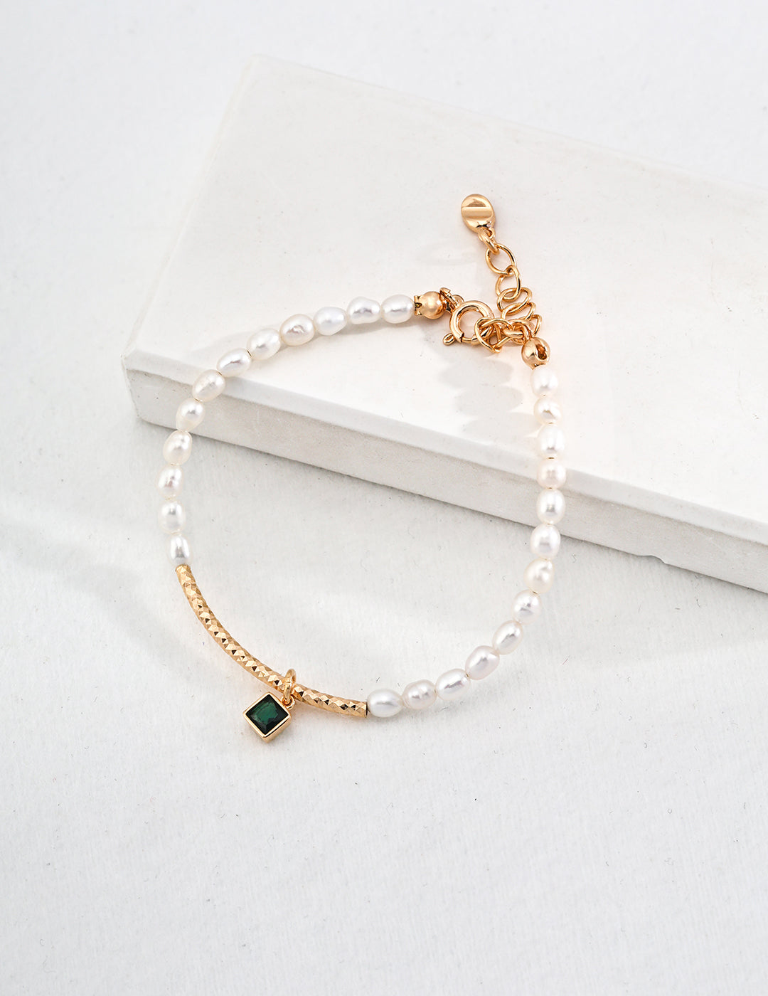 Vintage S925 Sterling Silver Pearl Bracelet - Adjustable Chain with Gold-Tone Links & Emerald-Cut Zircon Charm